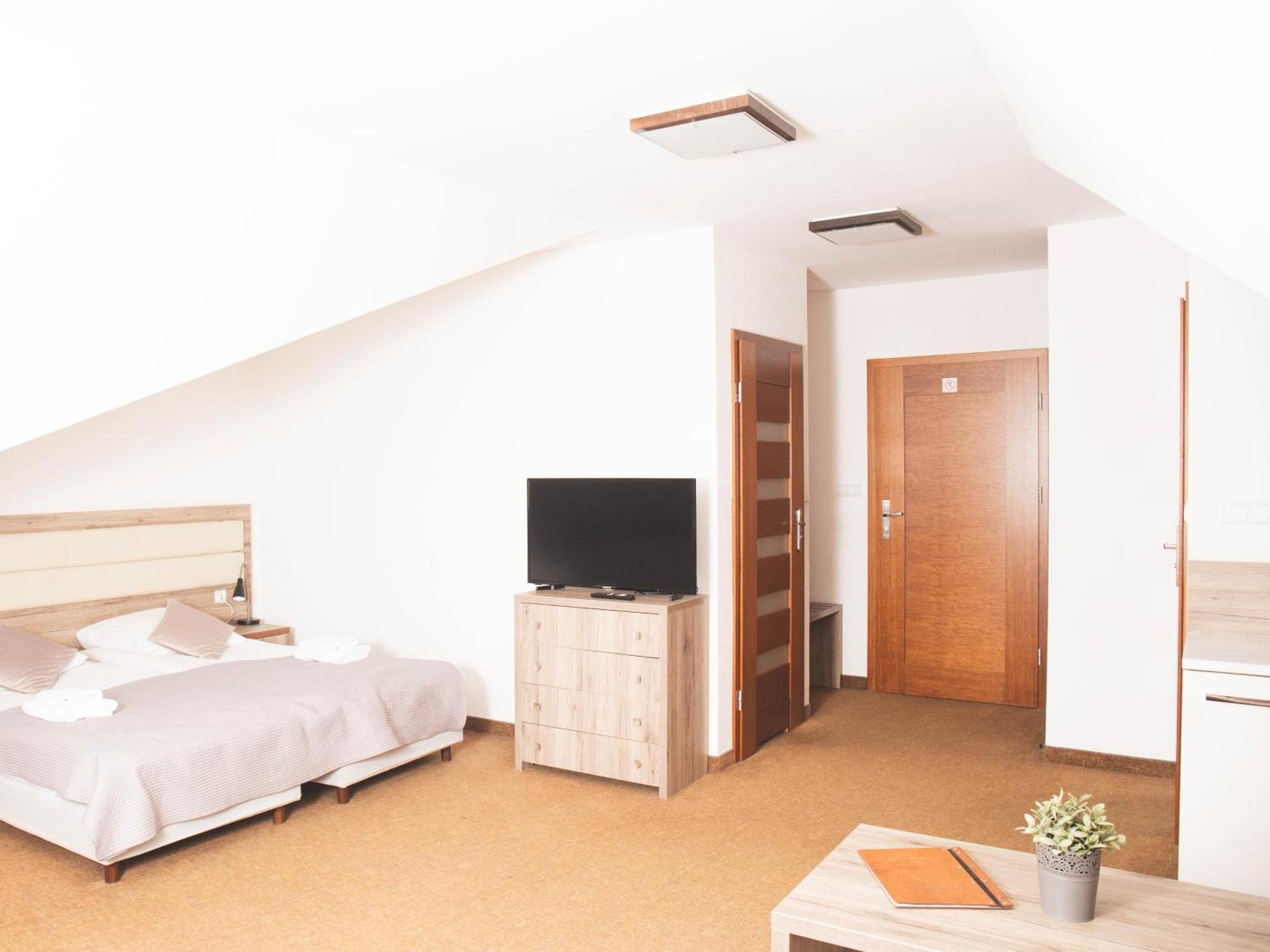 Hotel Beskidian แวงก์เยียร์สกา กูร์กา ภายนอก รูปภาพ
