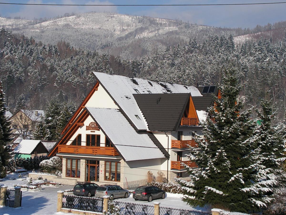 Hotel Beskidian แวงก์เยียร์สกา กูร์กา ภายนอก รูปภาพ